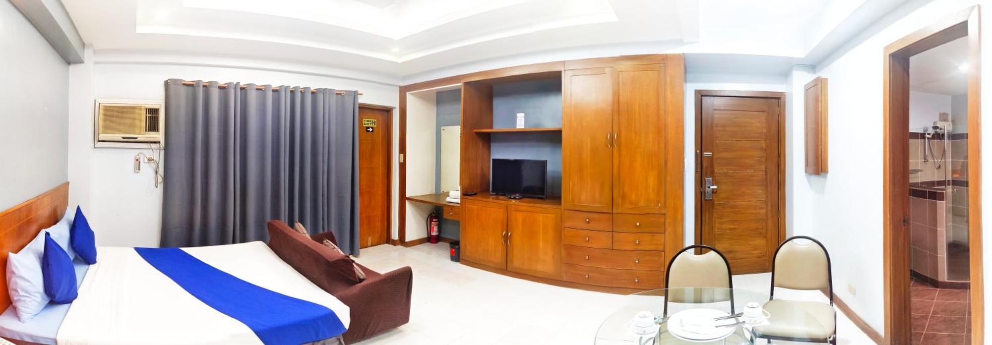 Alley 8 Makati Makati City Dış mekan fotoğraf